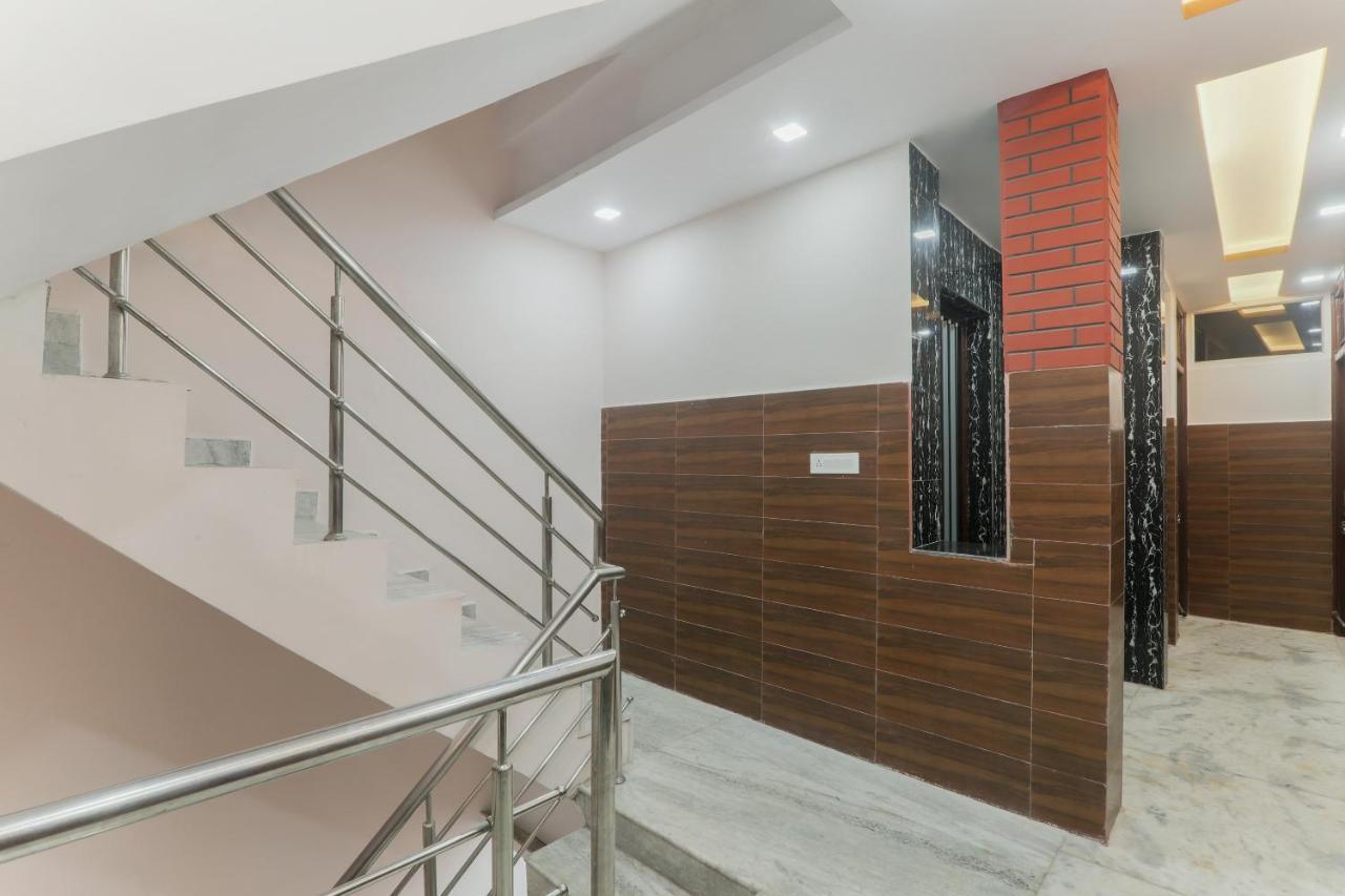 Oyo Tripureswari Guest House Puri Exterior photo